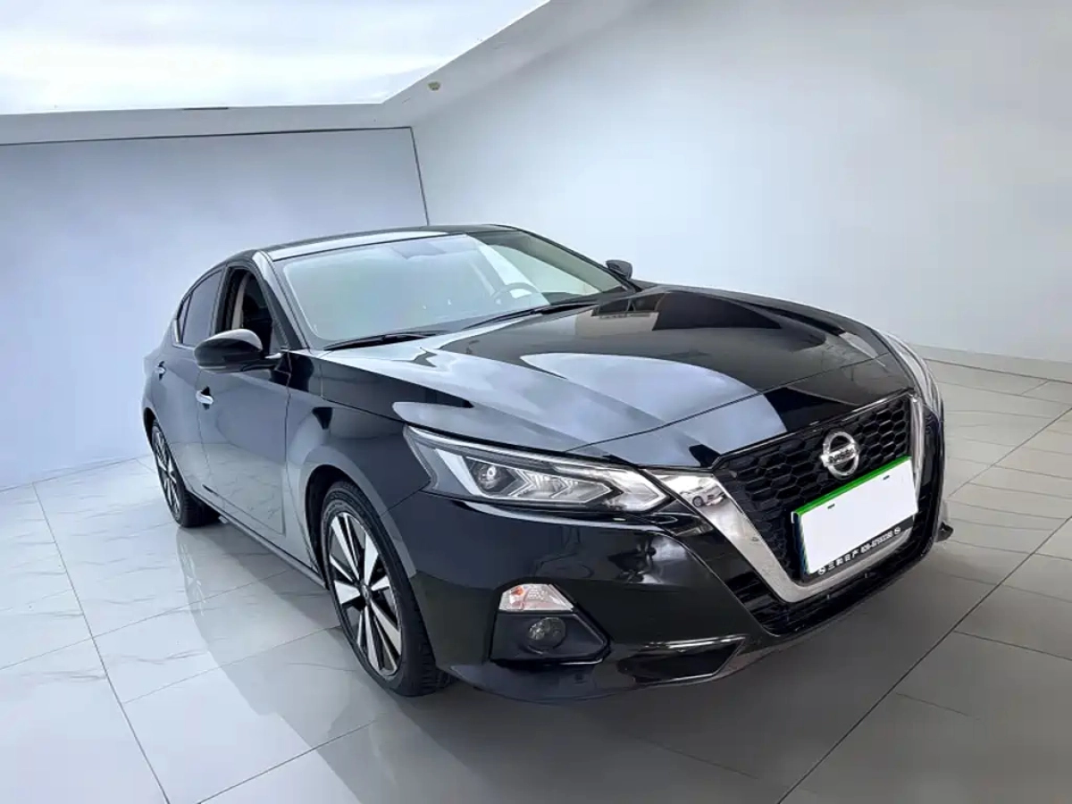 NISSAN TEANA