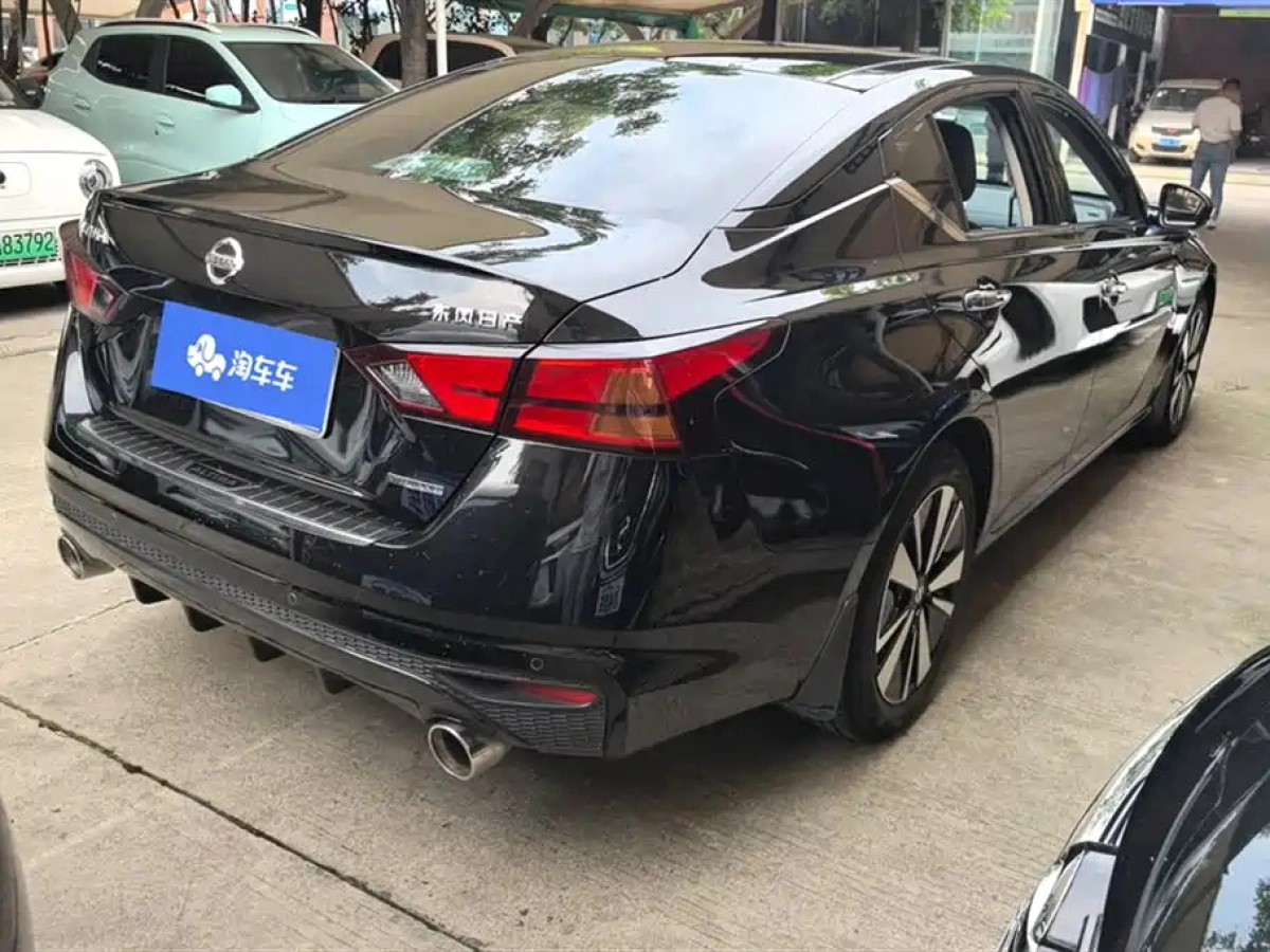 NISSAN TEANA