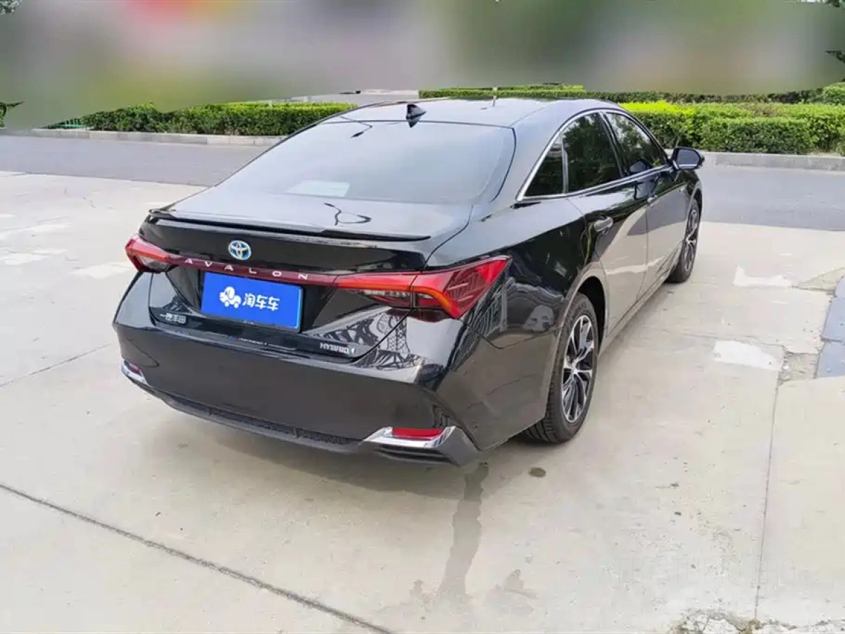 TOYOTA AVALON