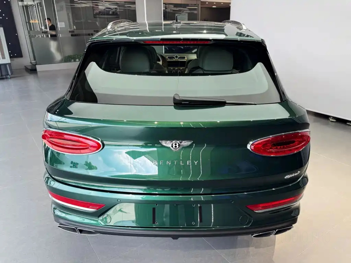 BENTLEY BENTAYGA PLUG IN HYBRID