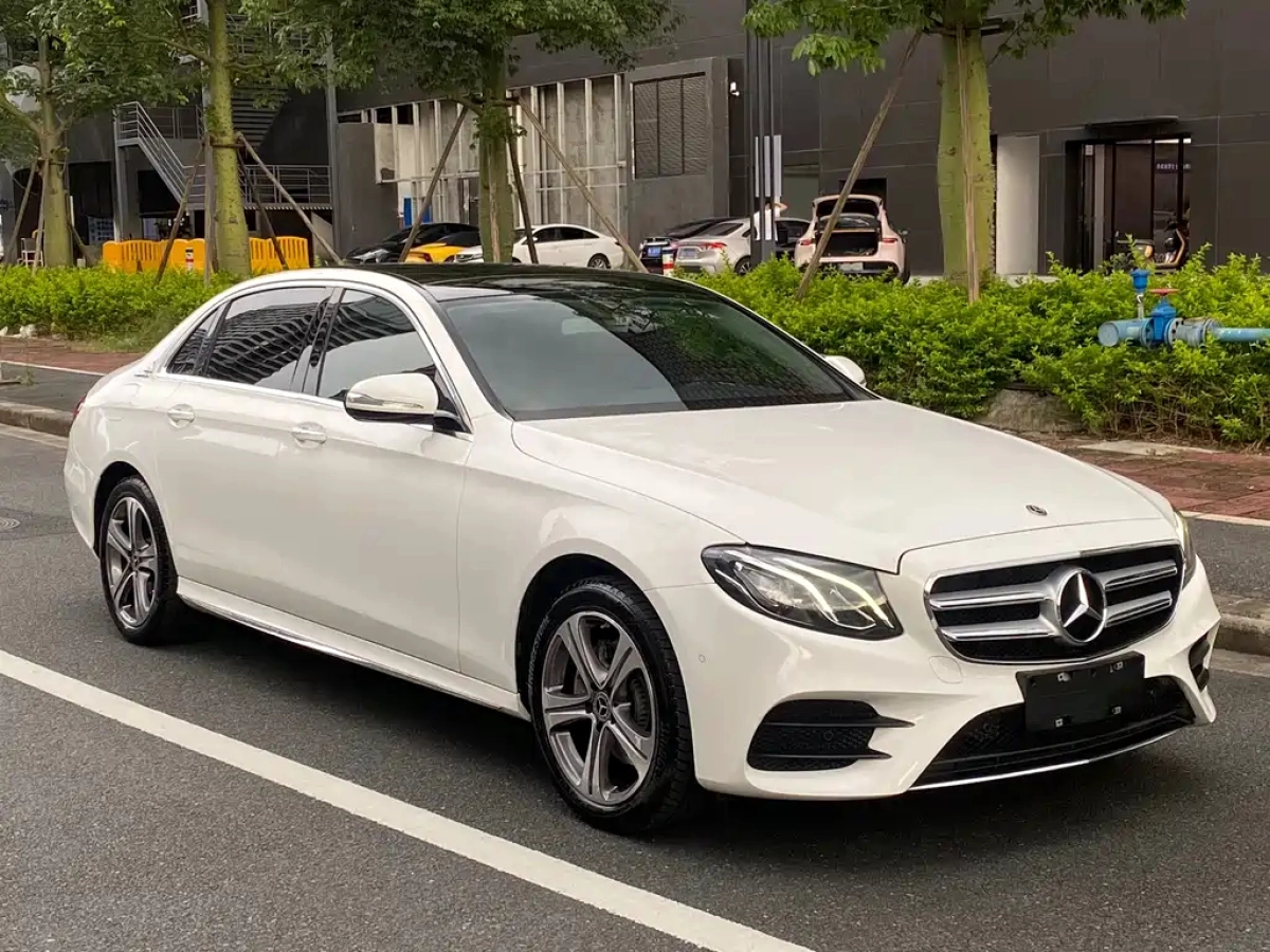 MERCEDES BENZ E-CLASS