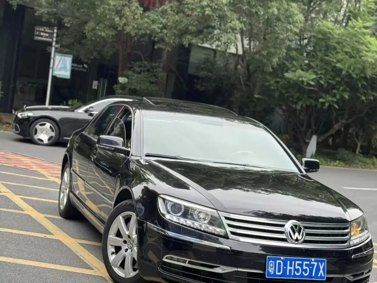 VOLKSWAGEN PHAETON  2012