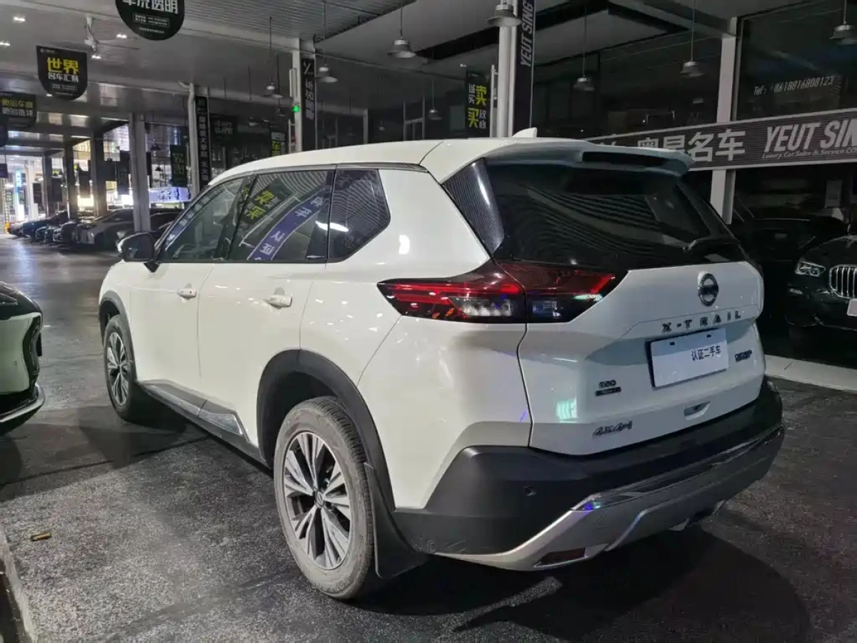 NISSAN X-TRAIL
