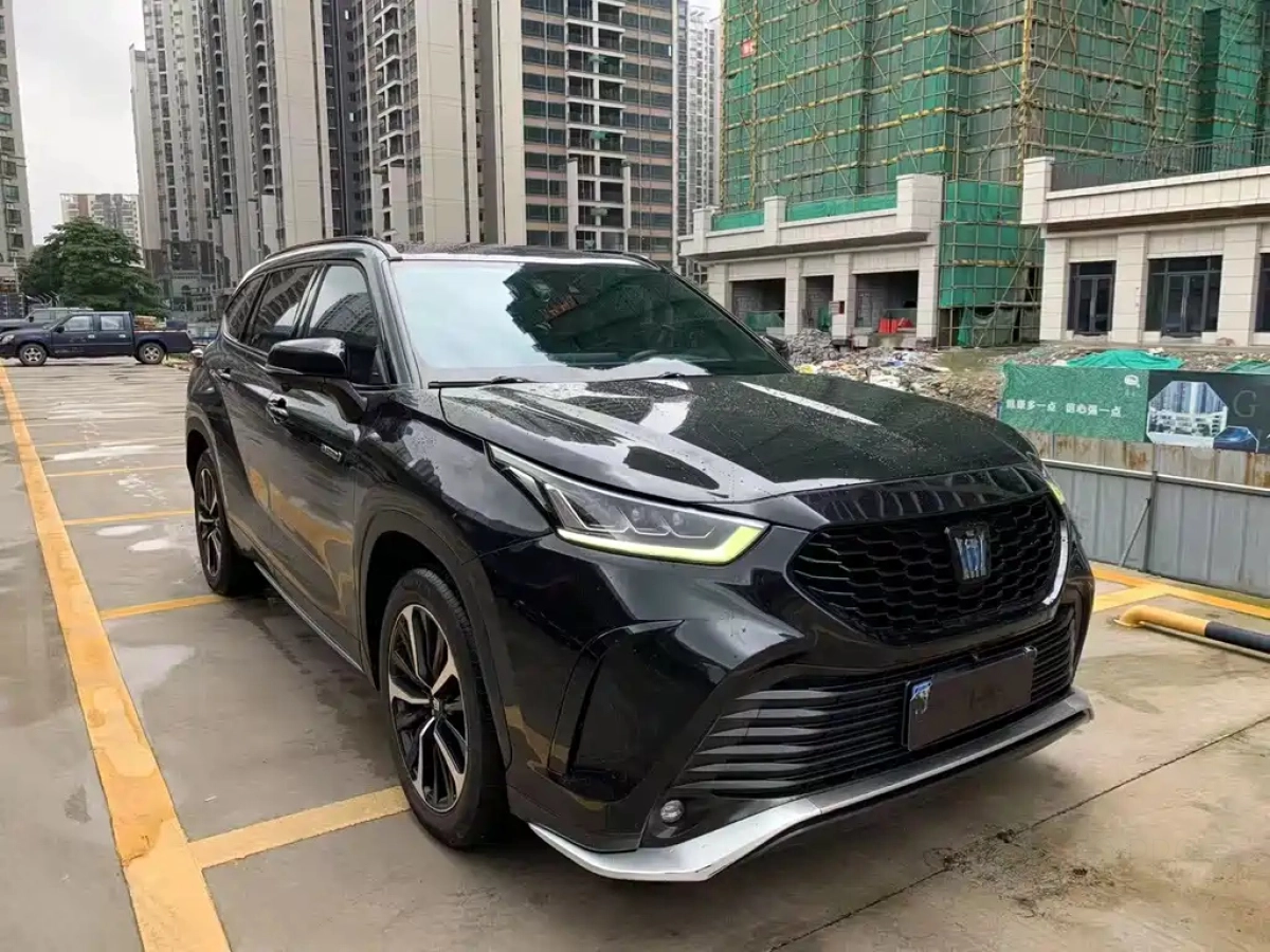 TOYOTA CROWN LUFANG