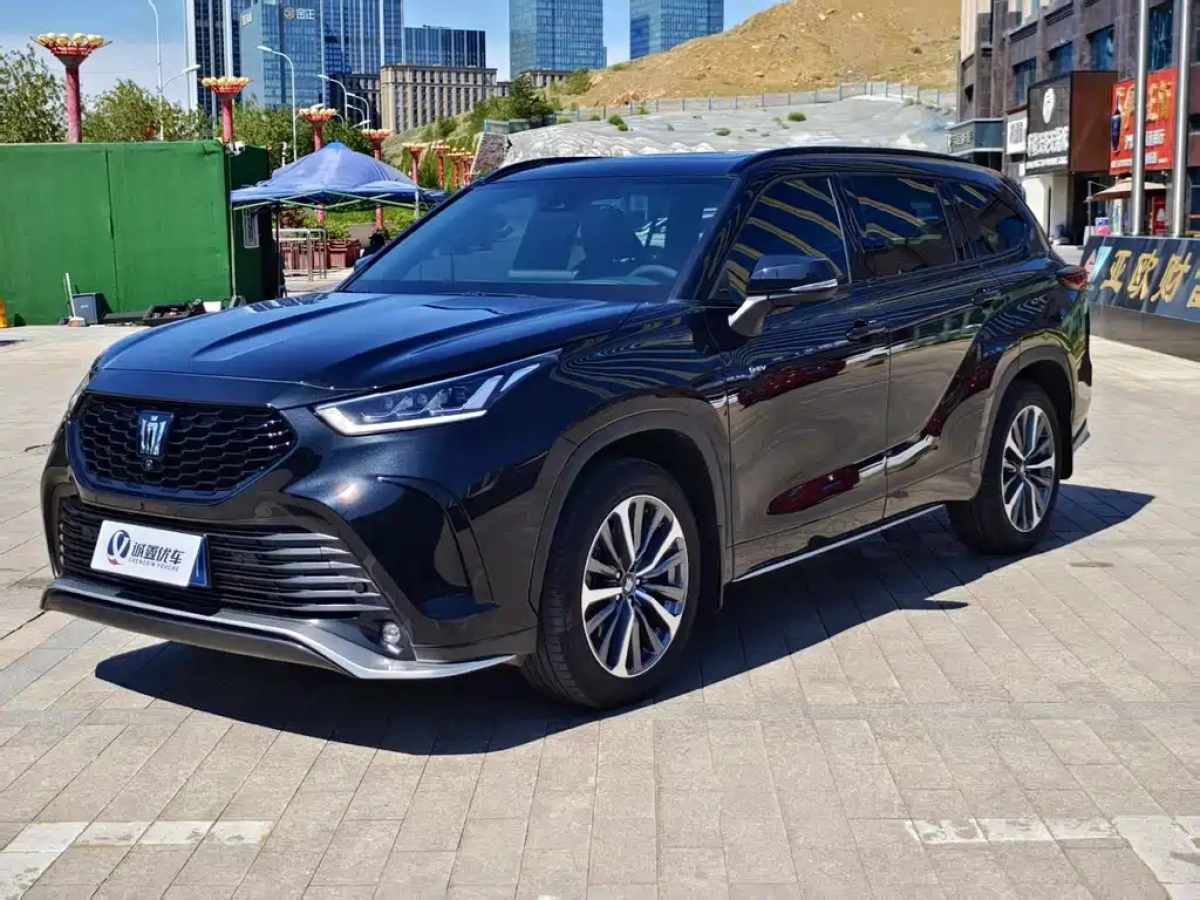 TOYOTA CROWN LUFANG