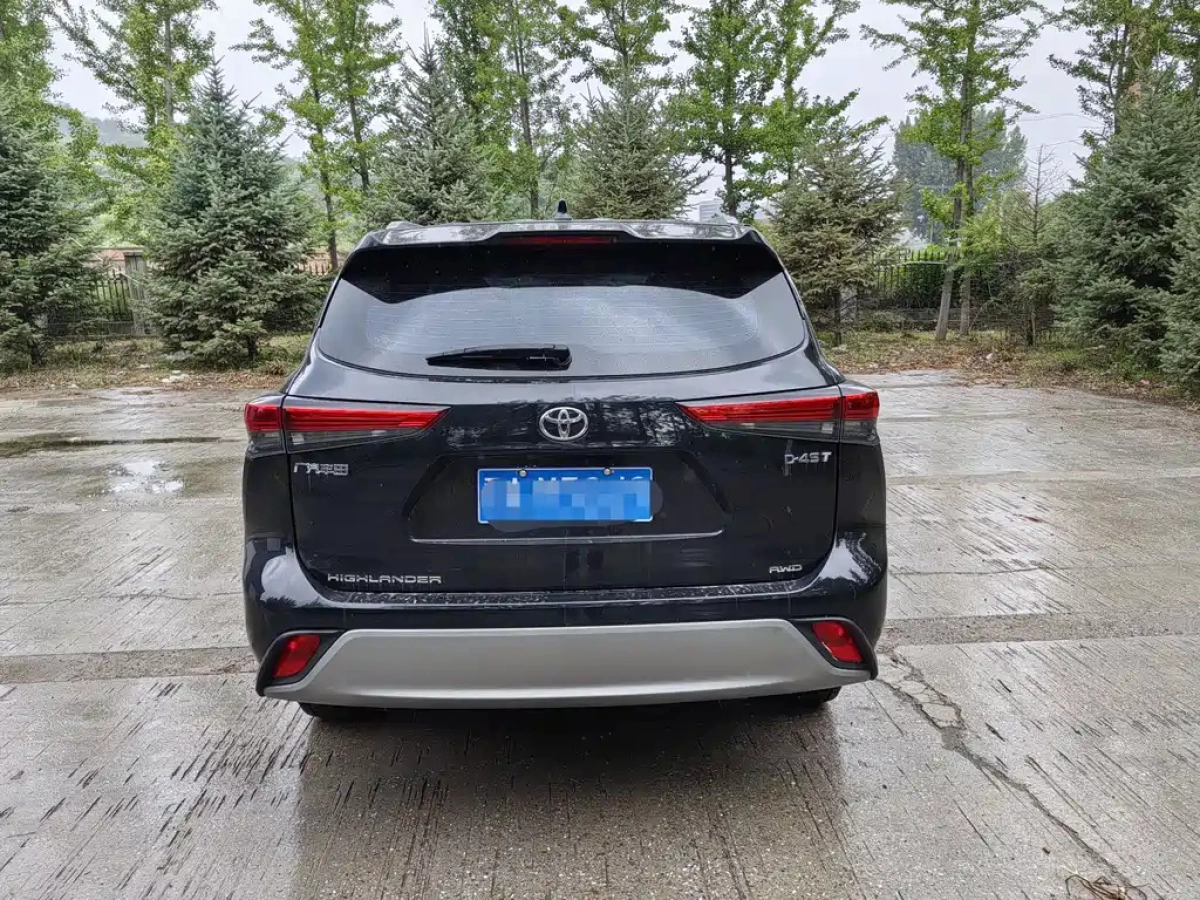 TOYOTA HIGHLANDER