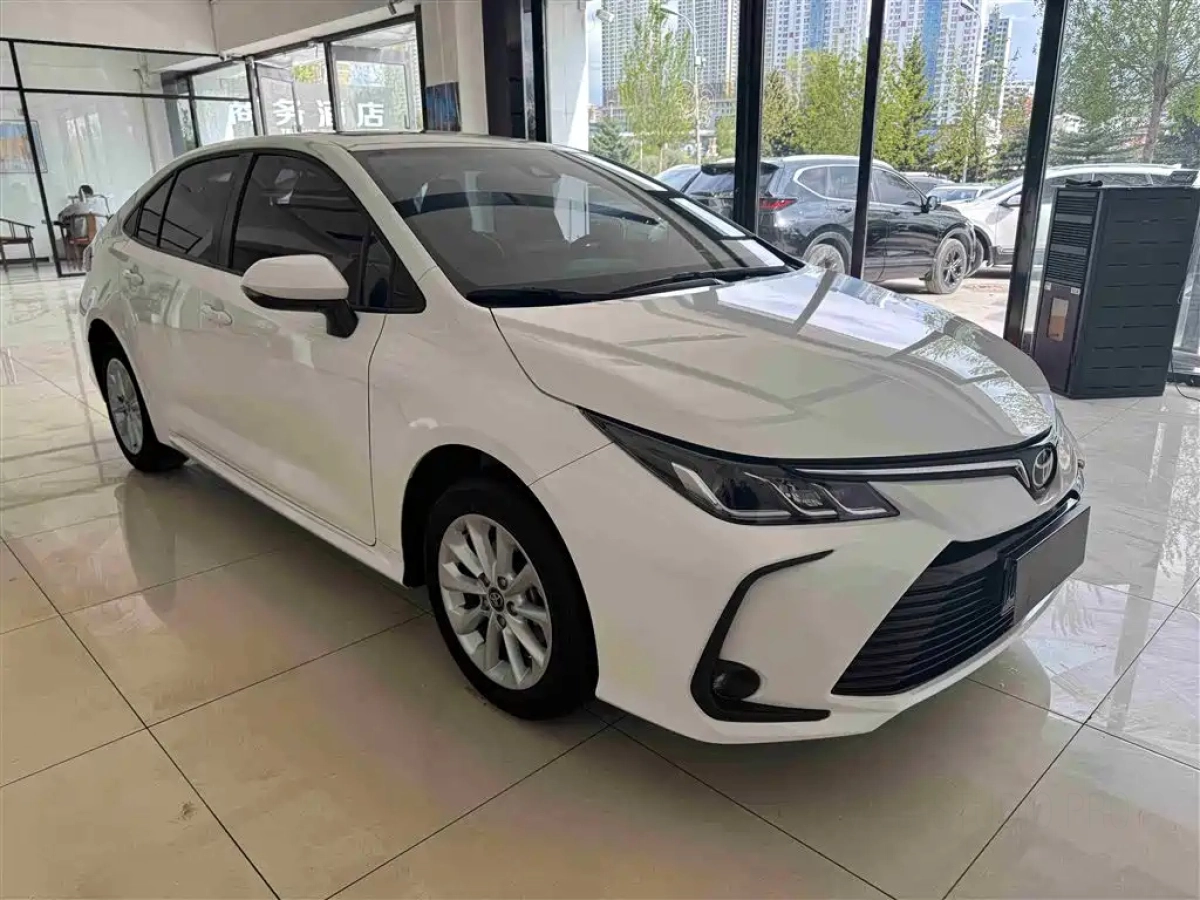 TOYOTA COROLLA