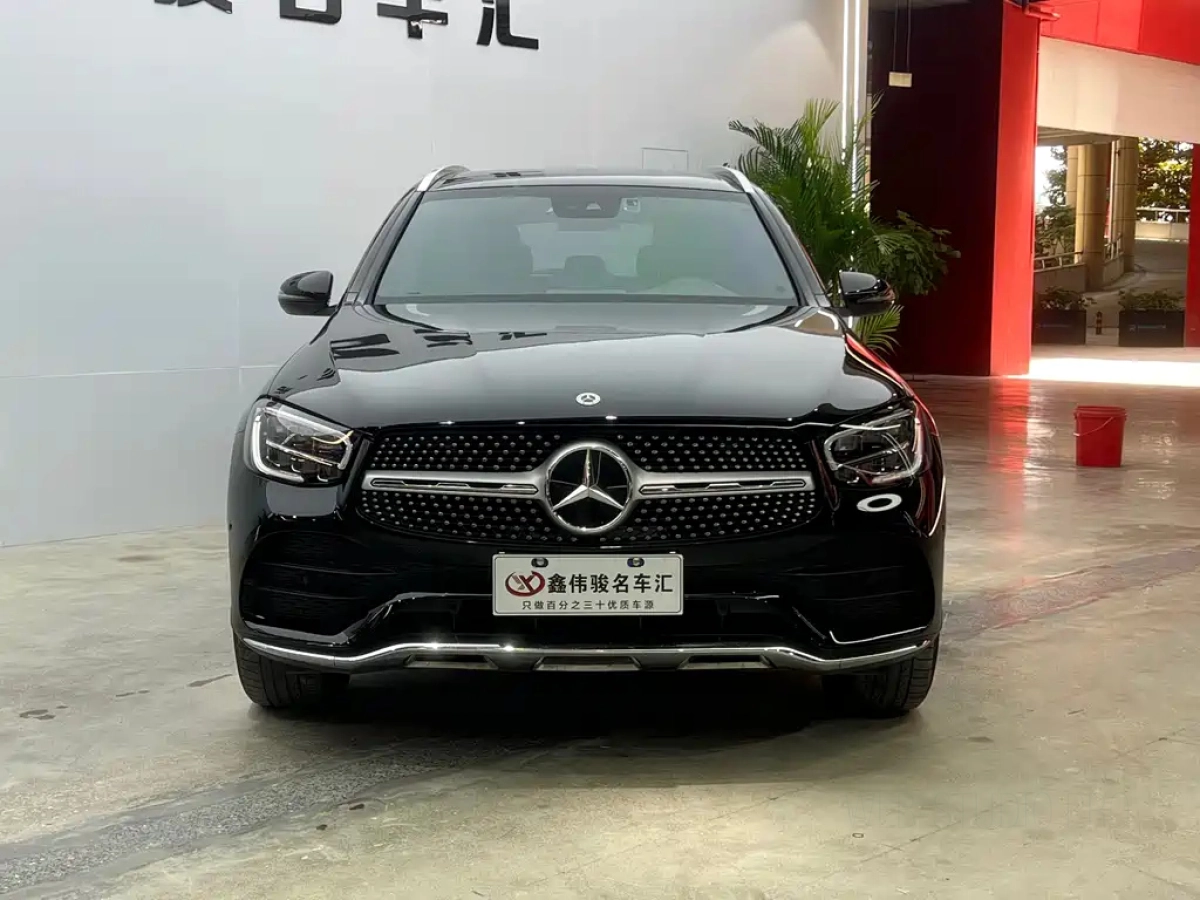 MERCEDES BENZ GLC