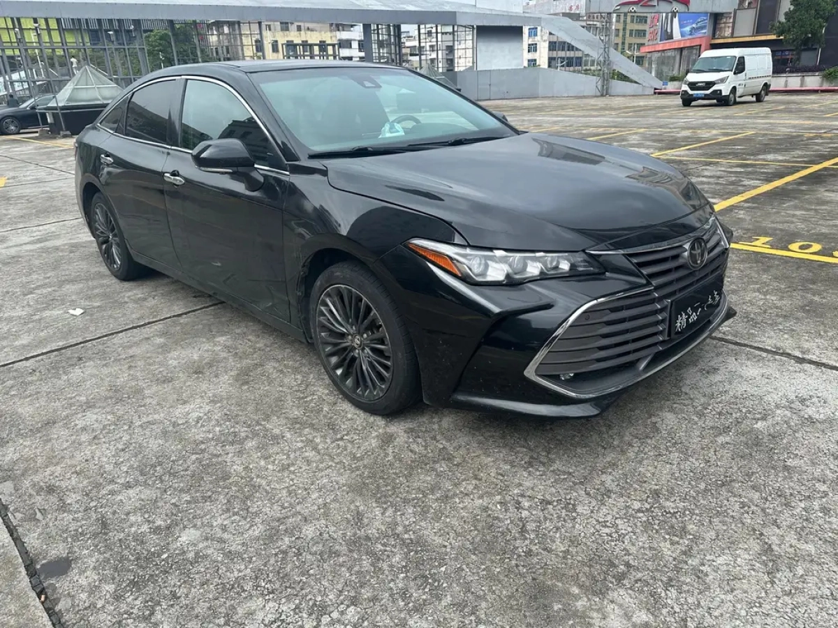 TOYOTA AVALON