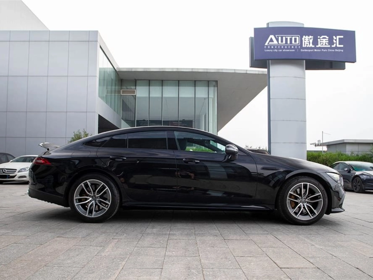 MERCEDES BENZ AMG GT