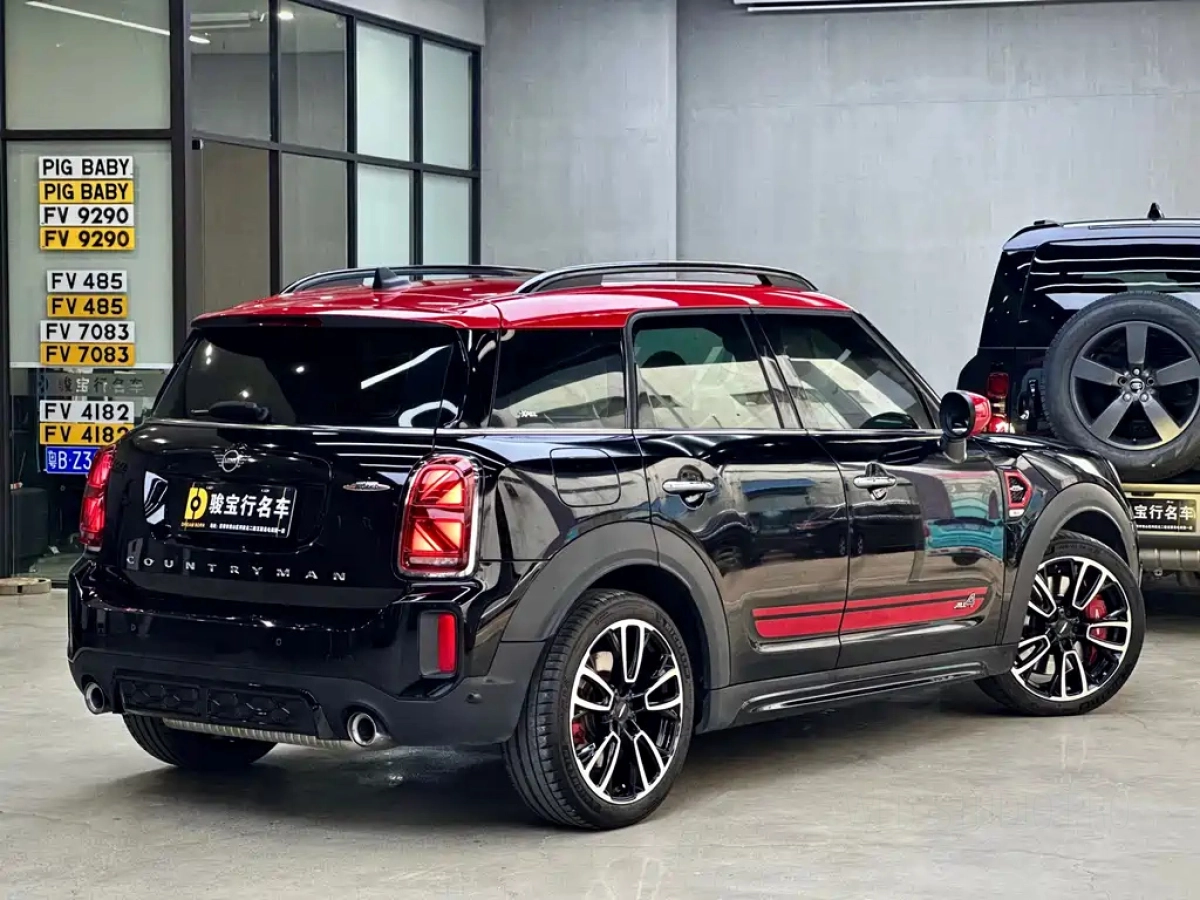 MINI JCW COUNTRYMAN
