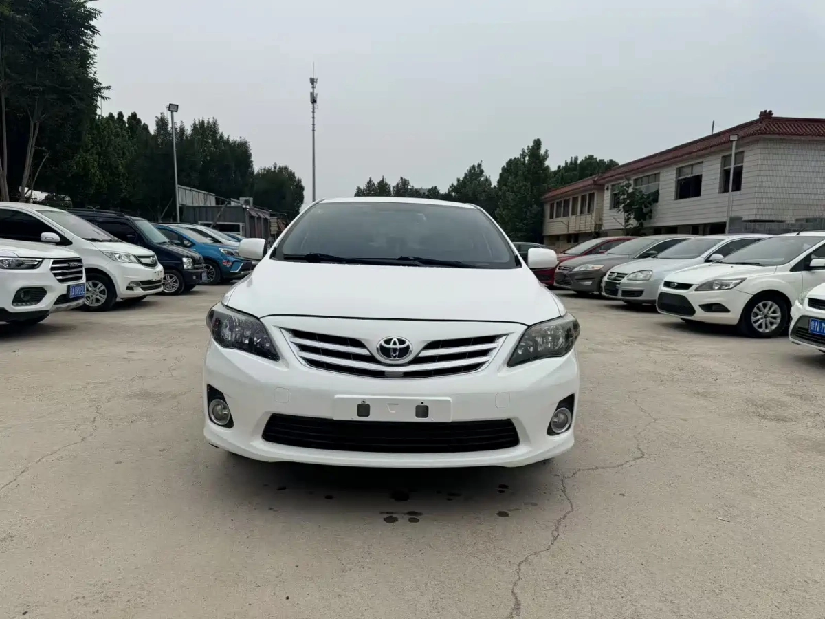 TOYOTA COROLLA 2013