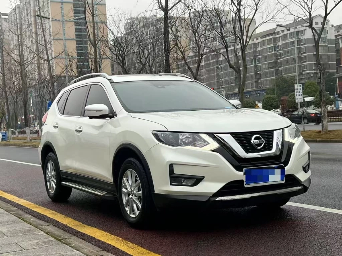 NISSAN X-TRAIL