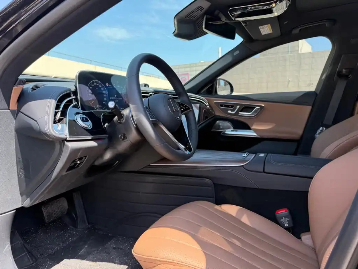 MERCEDES BENZ E-CLASS