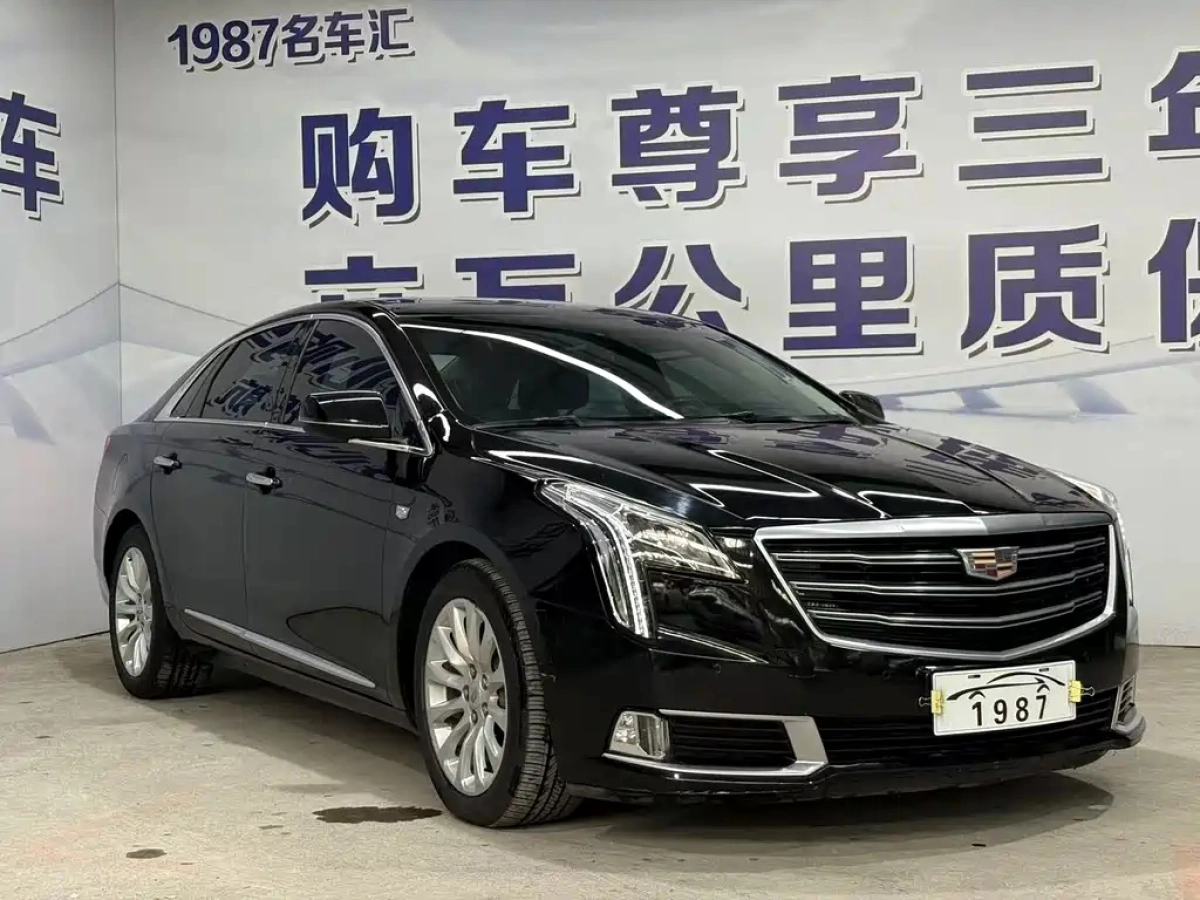 CADILLAC XTS