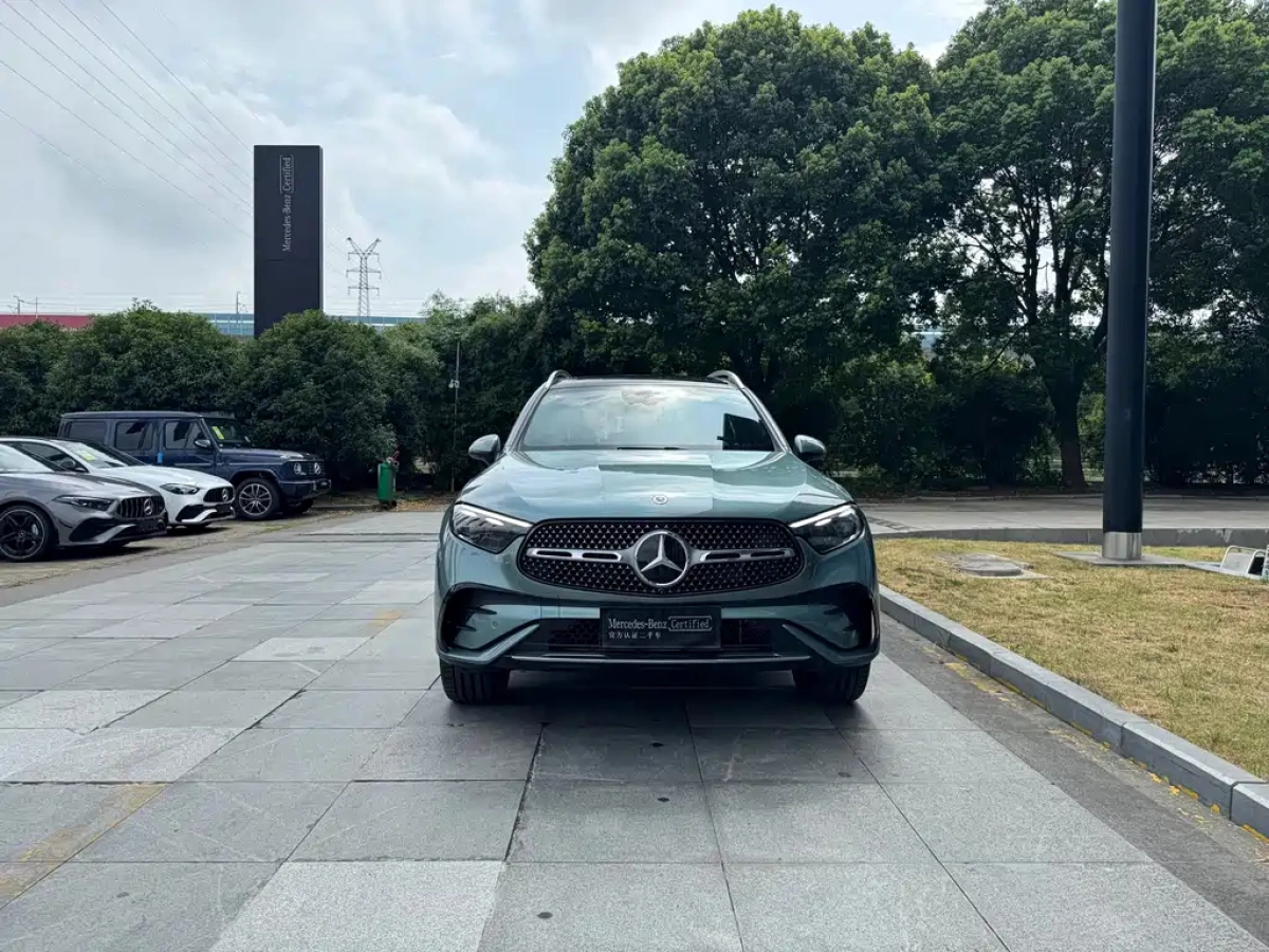MERCEDES BENZ GLC