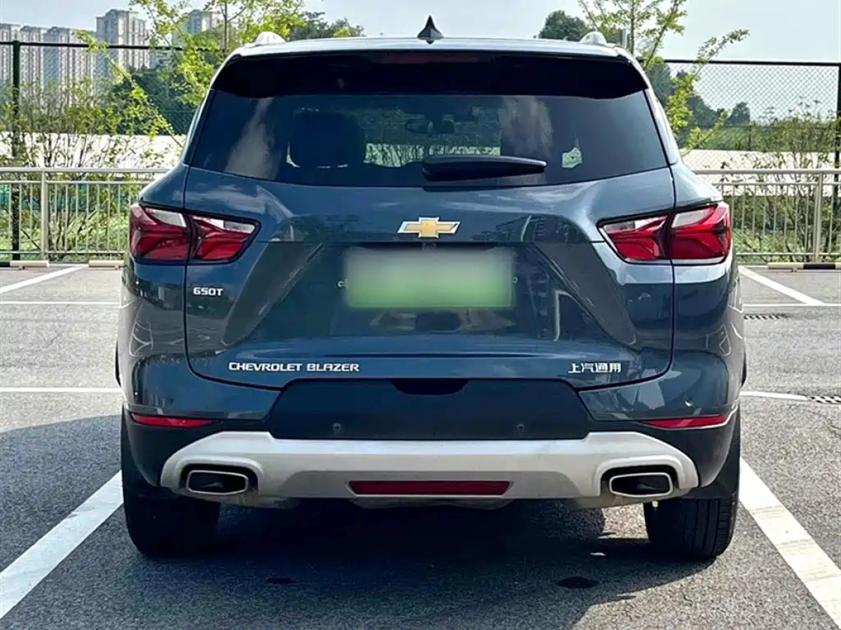 CHEVROLET BLAZER