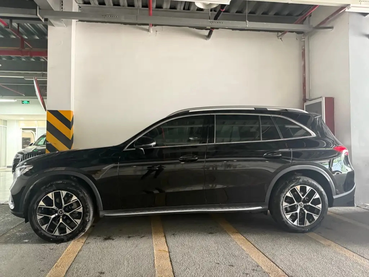 MERCEDES BENZ GLC