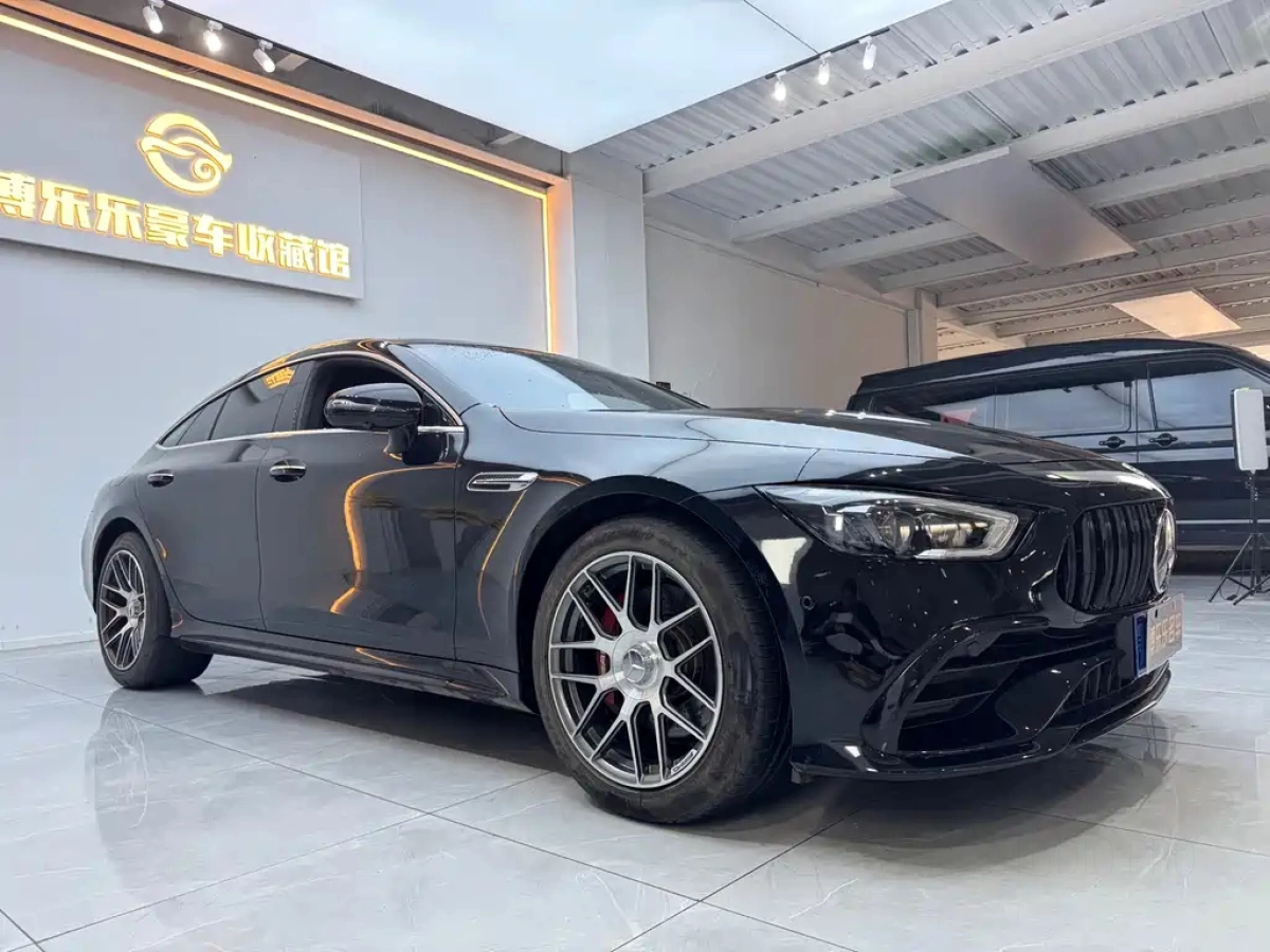 MERCEDES BENZ AMG GT