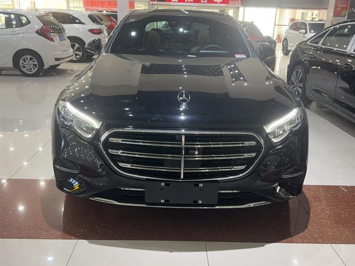 MERCEDES BENZ E-CLASS