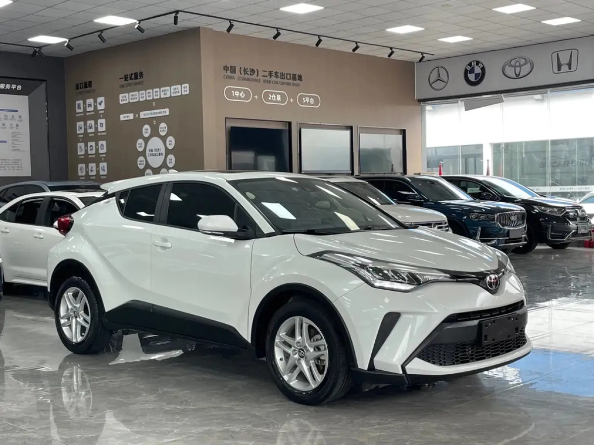 TOYOTA C-HR