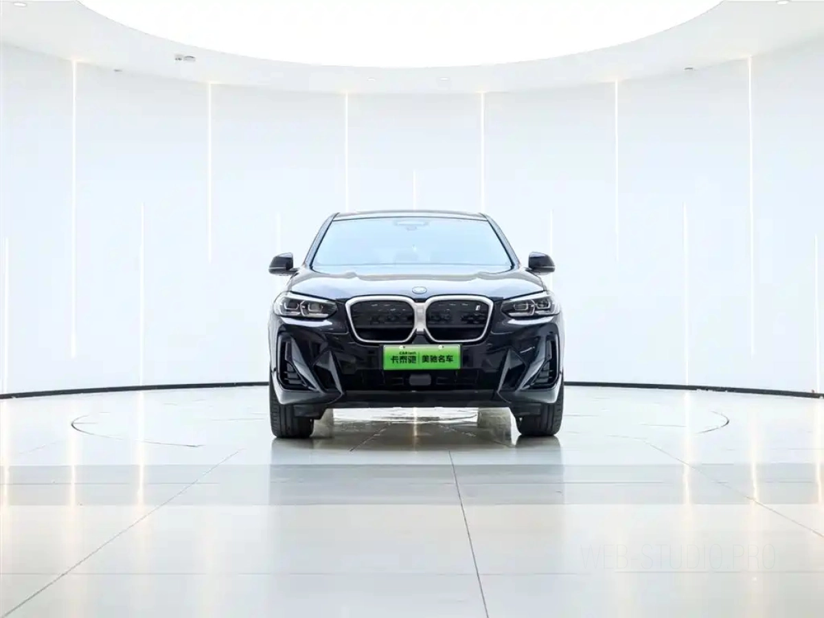 BMW IX3
