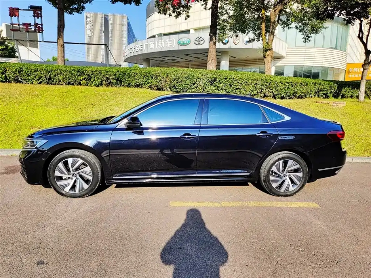 VOLKSWAGEN PASSAT NEW ENERGY