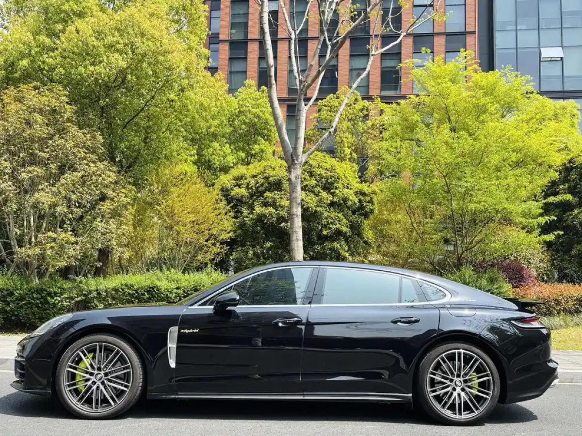PORSCHE PANAMERA NEW ENERGY