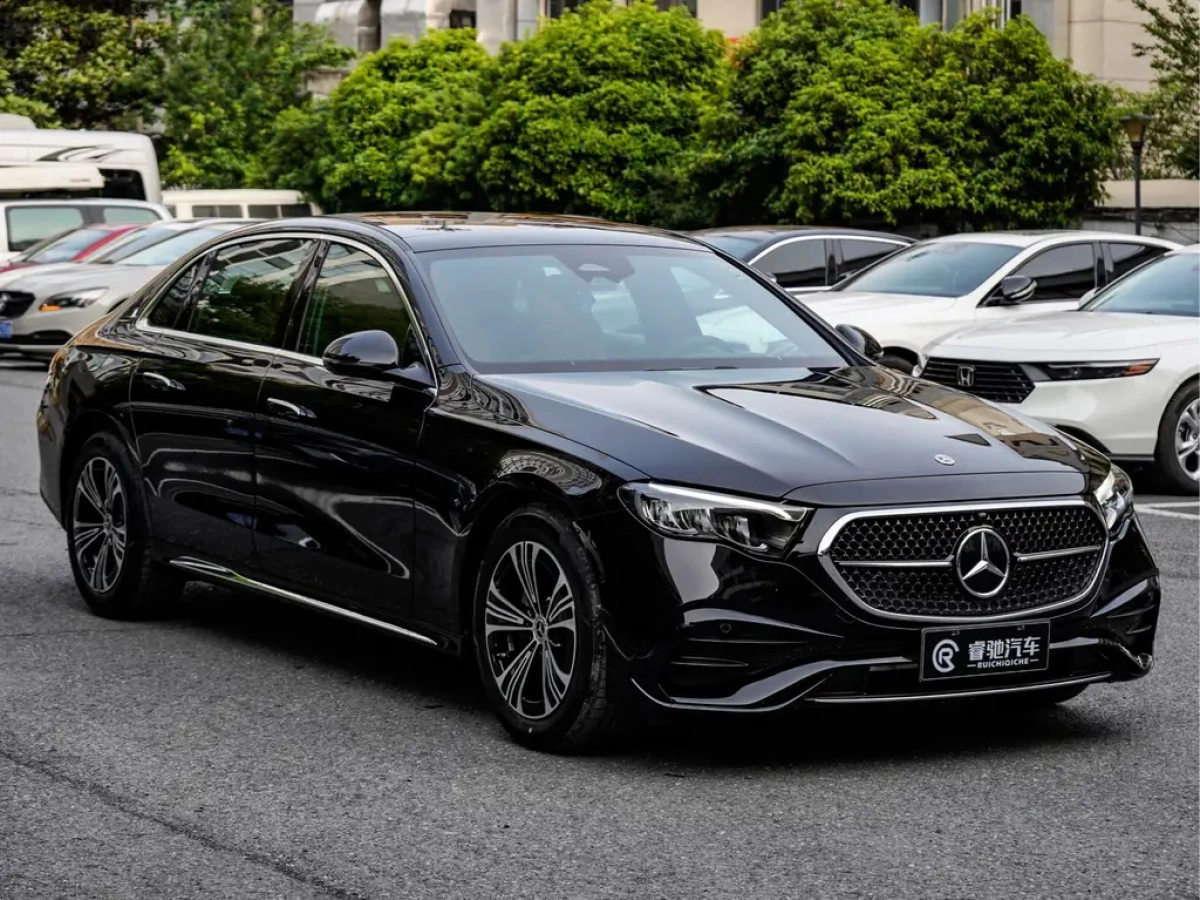 MERCEDES BENZ E-CLASS