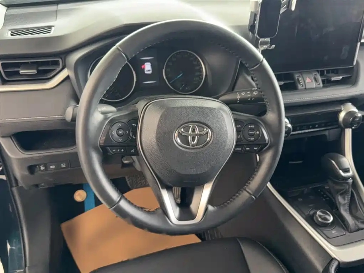 TOYOTA WILDLANDER