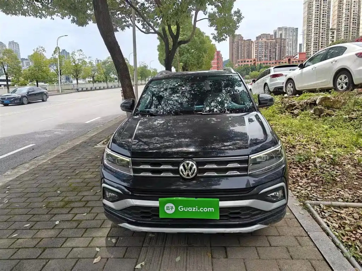 VOLKSWAGEN T-CROSS