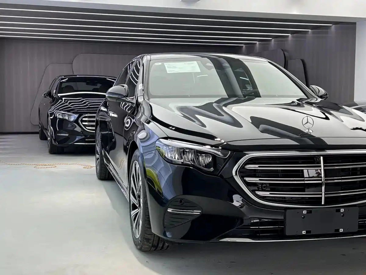 MERCEDES BENZ E-CLASS