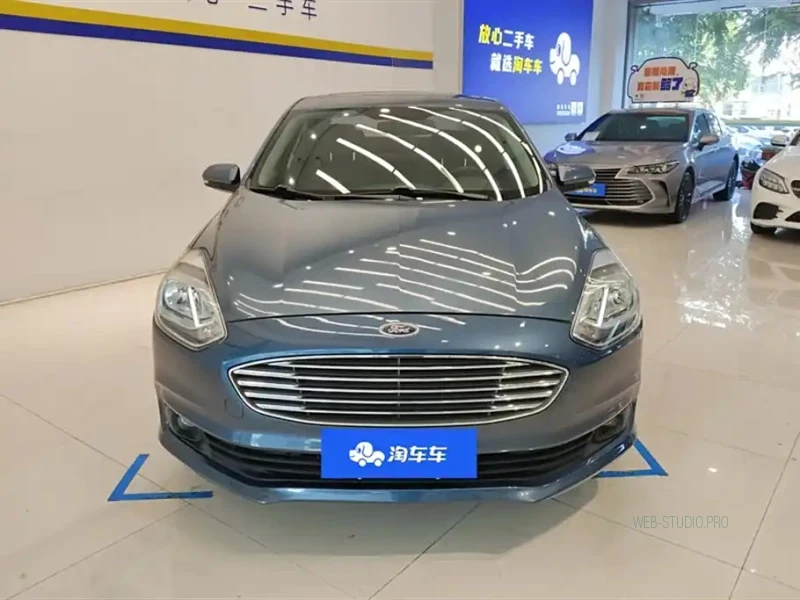 FORD ESCORT  2019