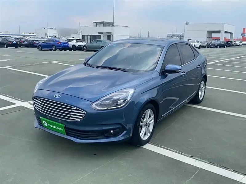 FORD ESCORT  2019