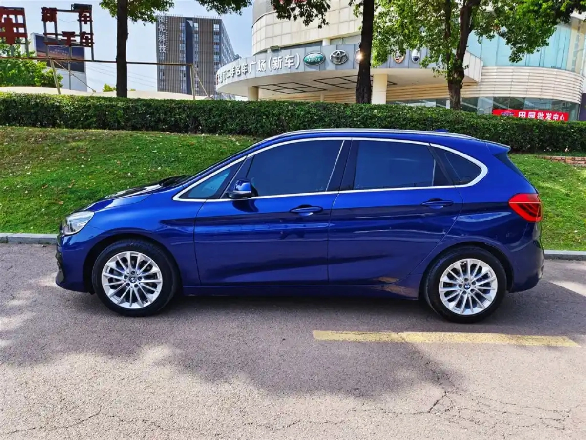 BMW 2-SERIES STATION WAGON