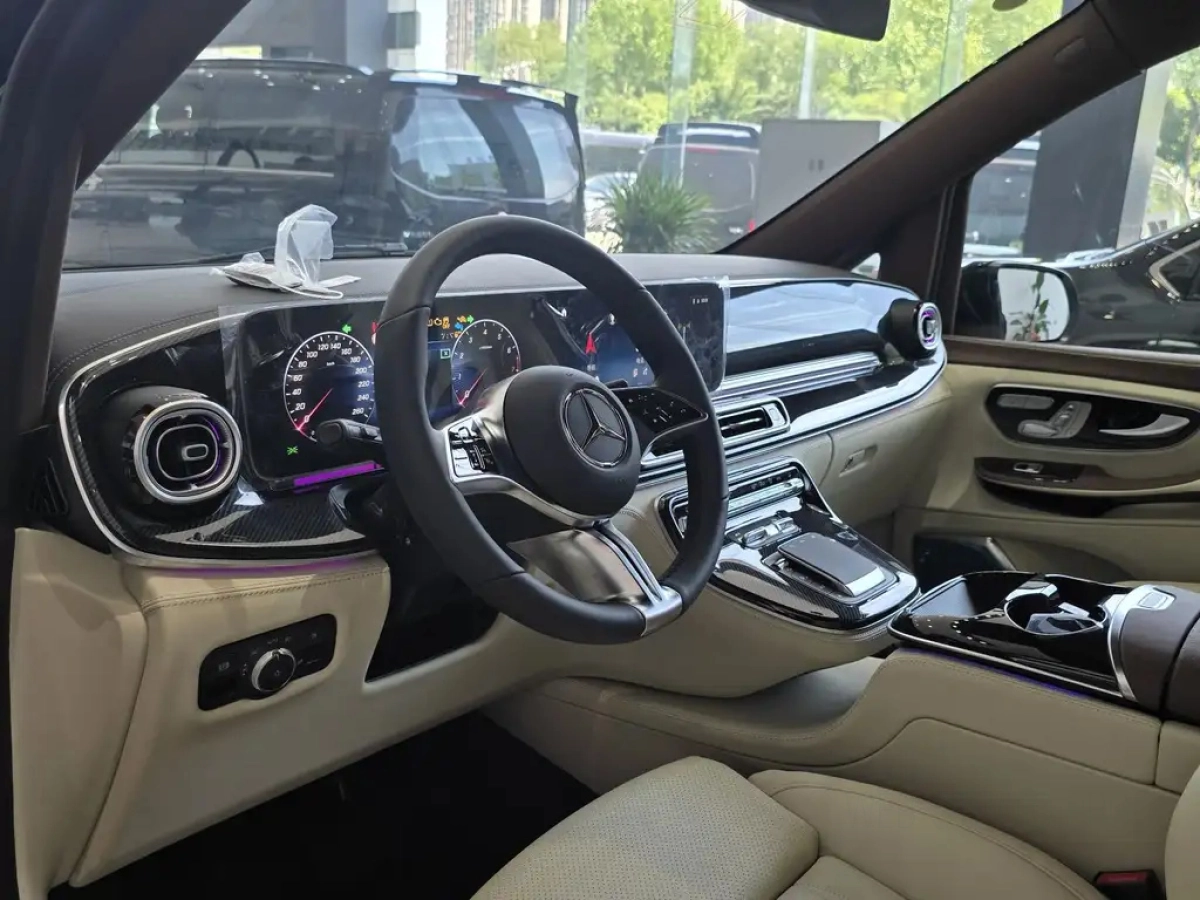 MERCEDES BENZ V-CLASS