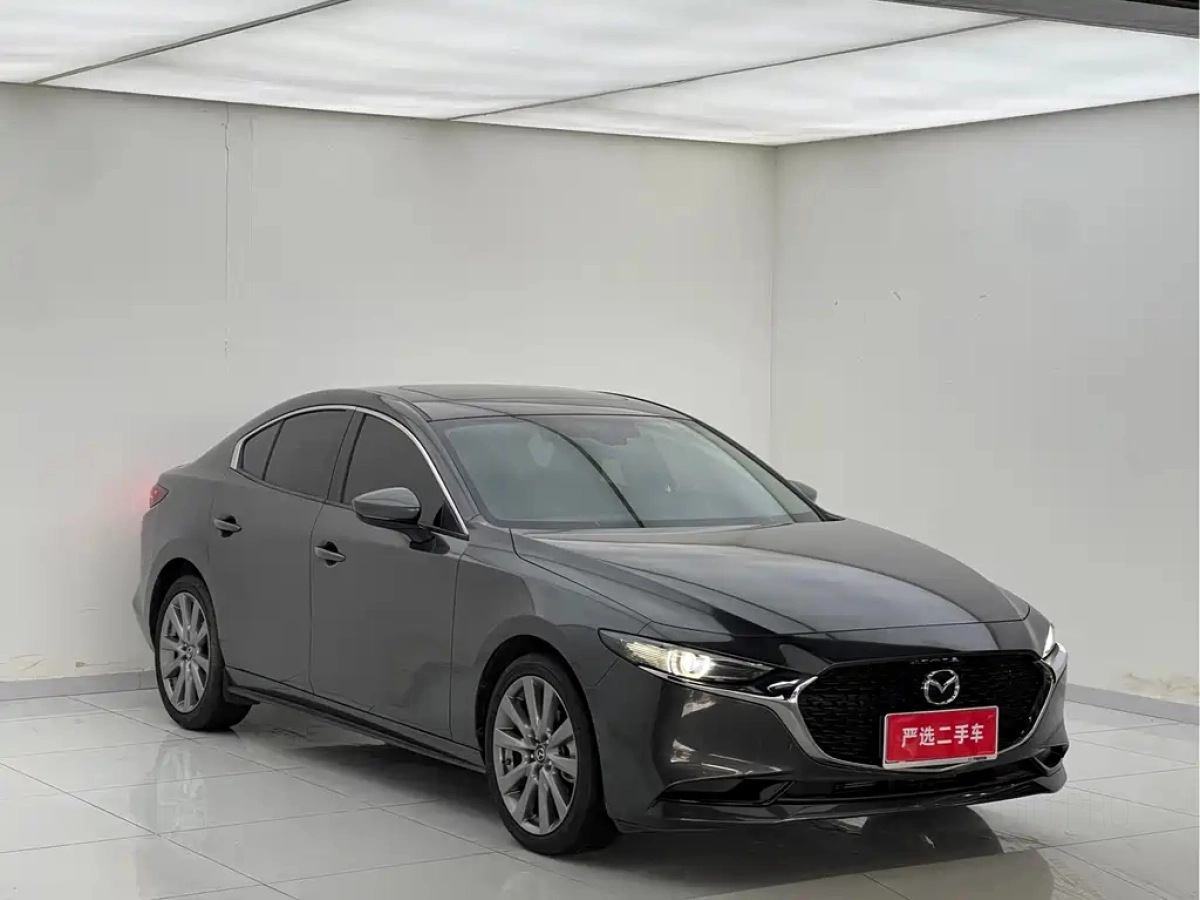 MAZDA 3 AXELA