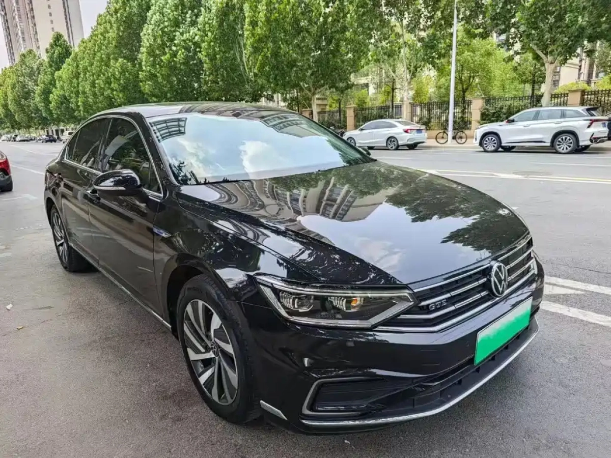 VOLKSWAGEN MAGOTAN GTE PLUG IN HYBRID