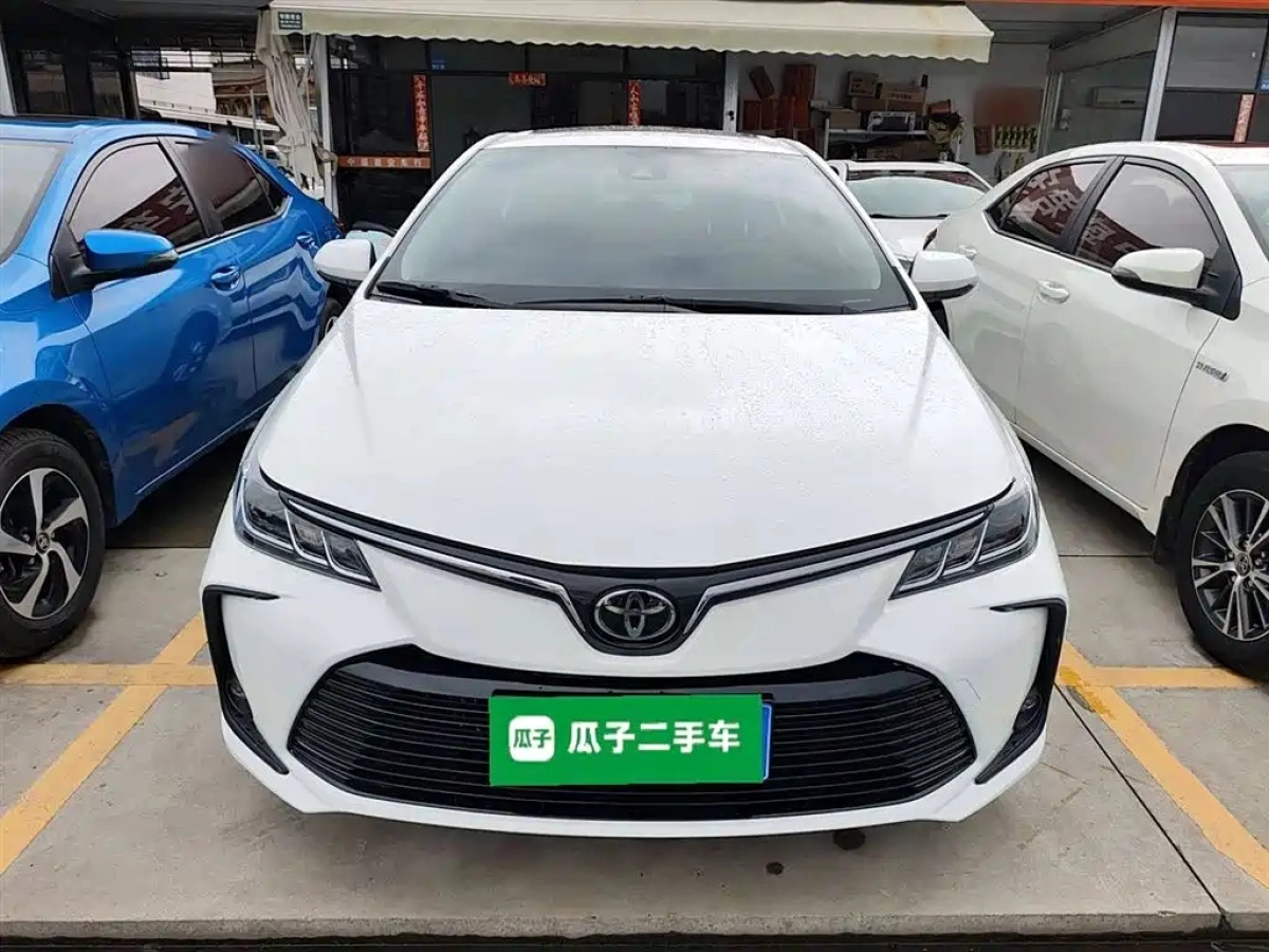 TOYOTA COROLLA