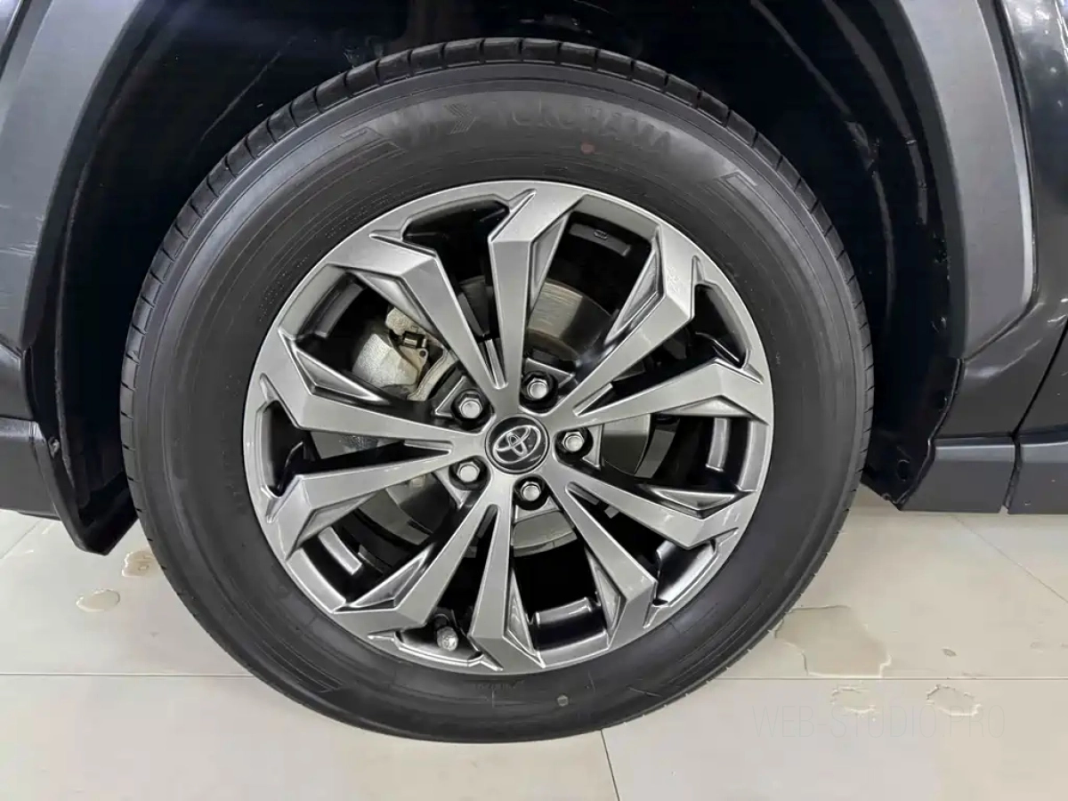 TOYOTA RAV4 RONGFANG