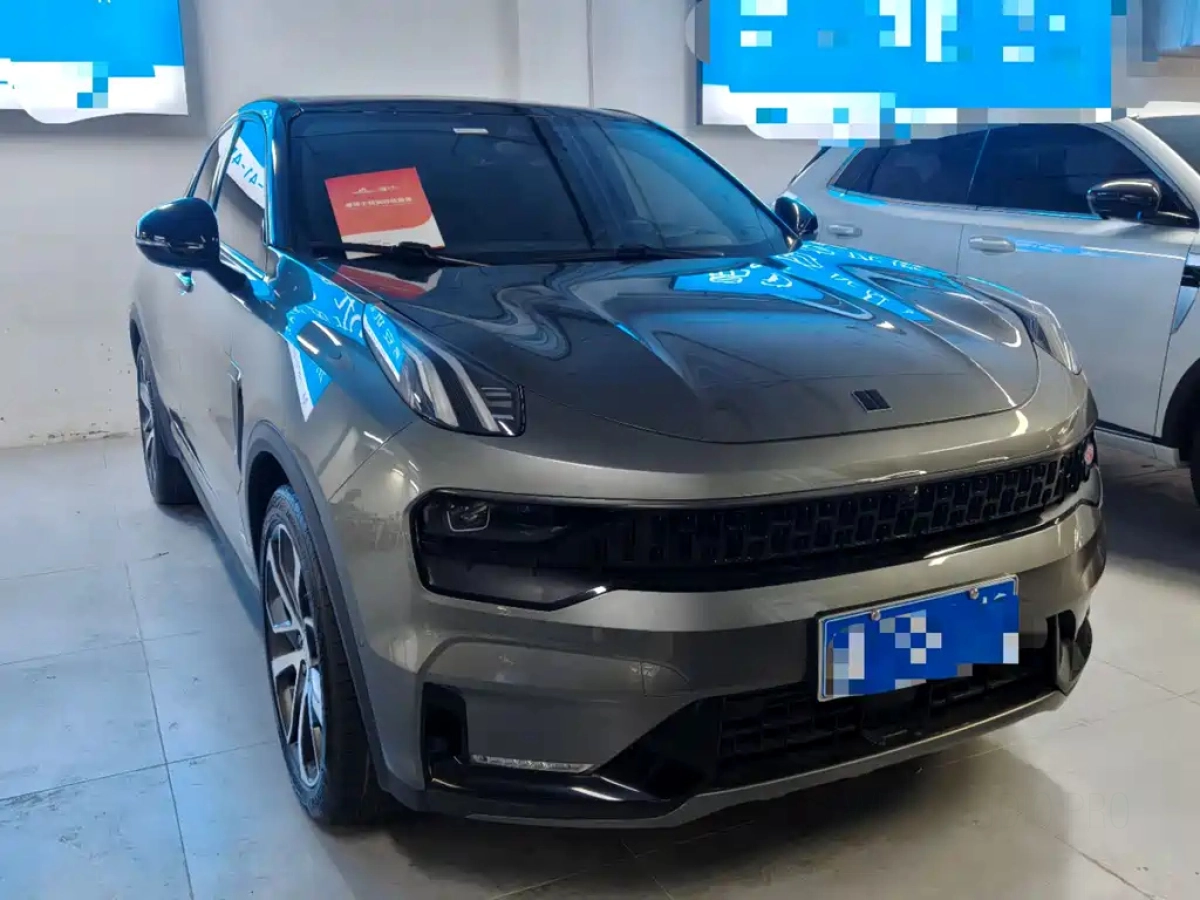 LYNK&CO 05
