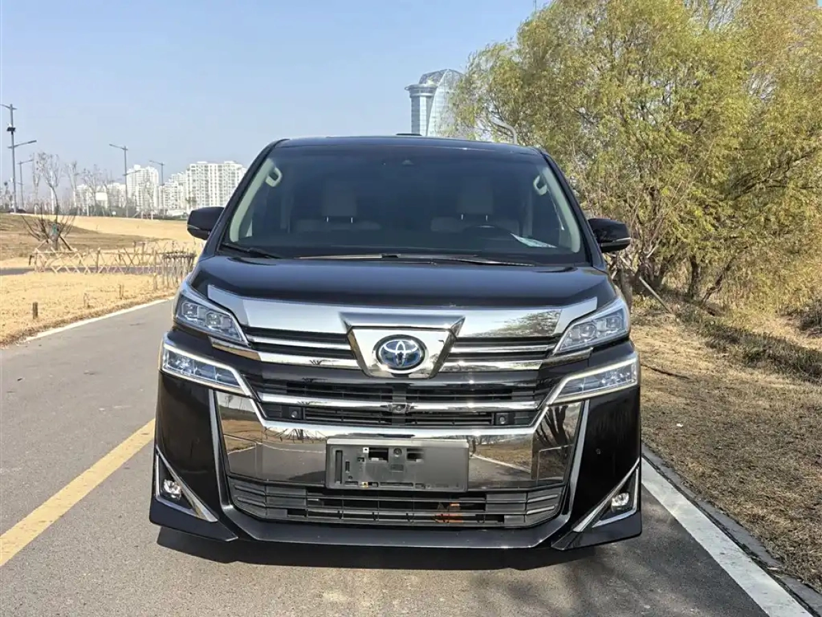 TOYOTA VELLFIRE