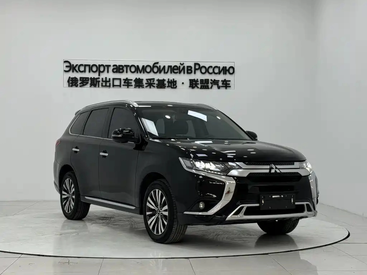 MITSUBISHI OUTLANDER