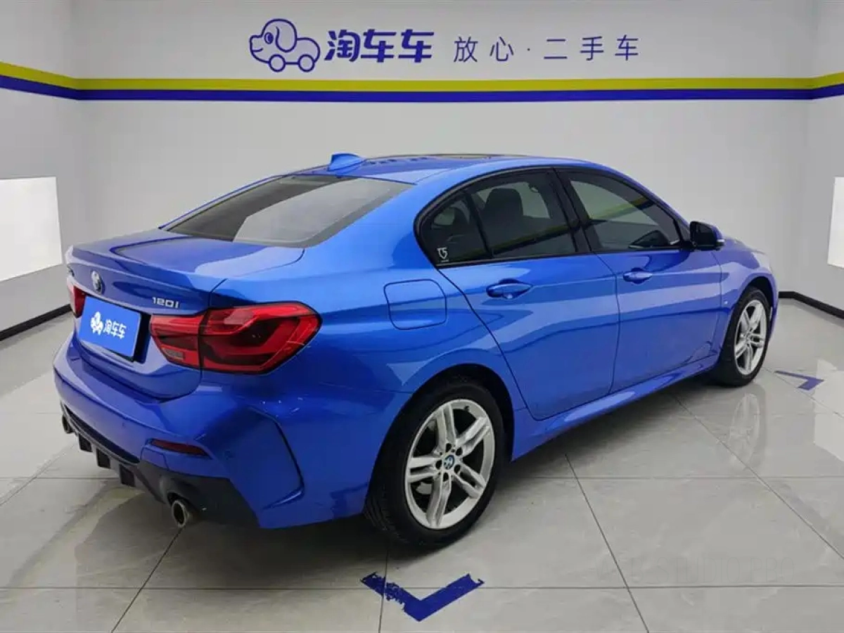 BMW 1-SERIES
