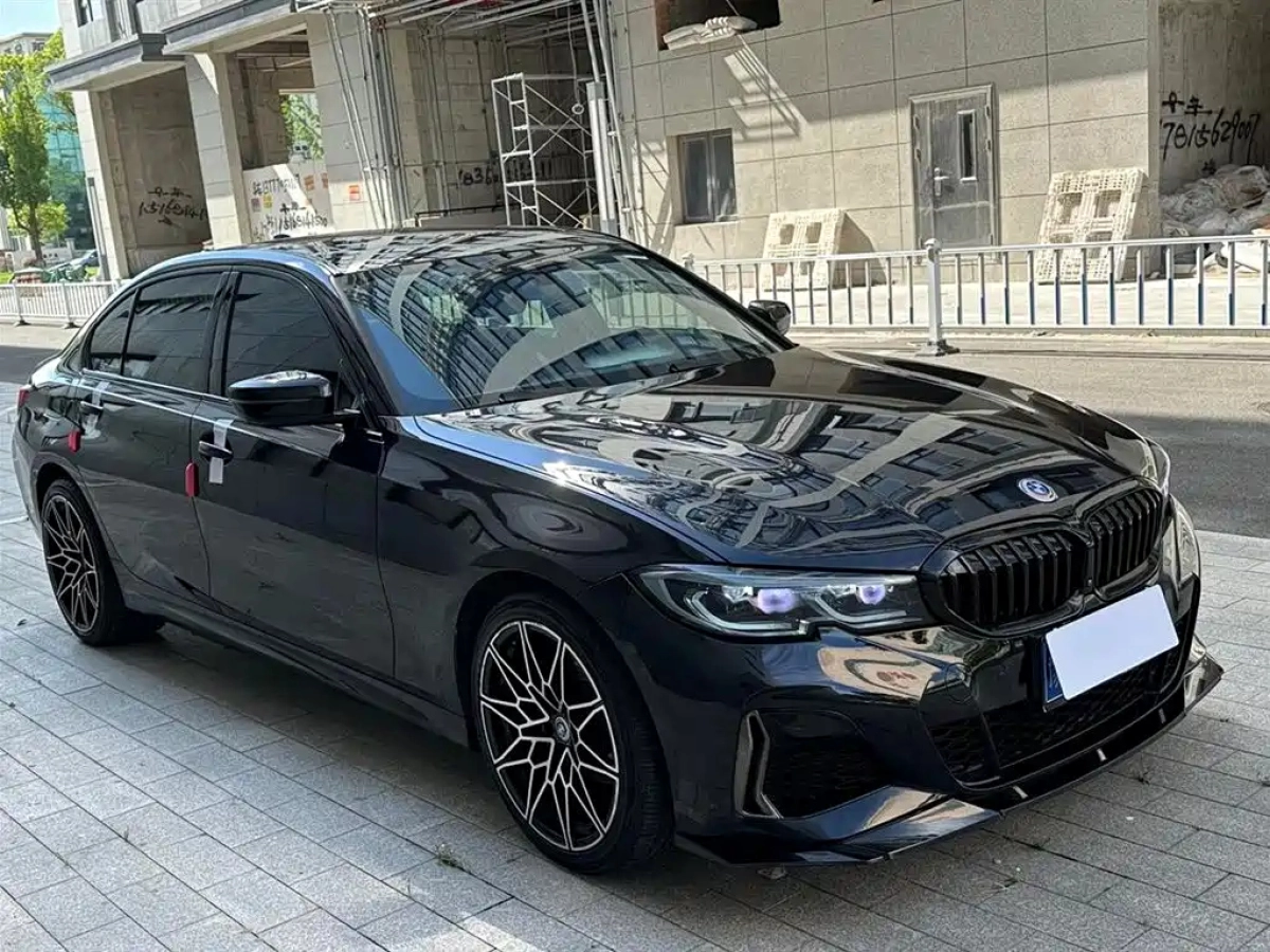 BMW 3-SERIES