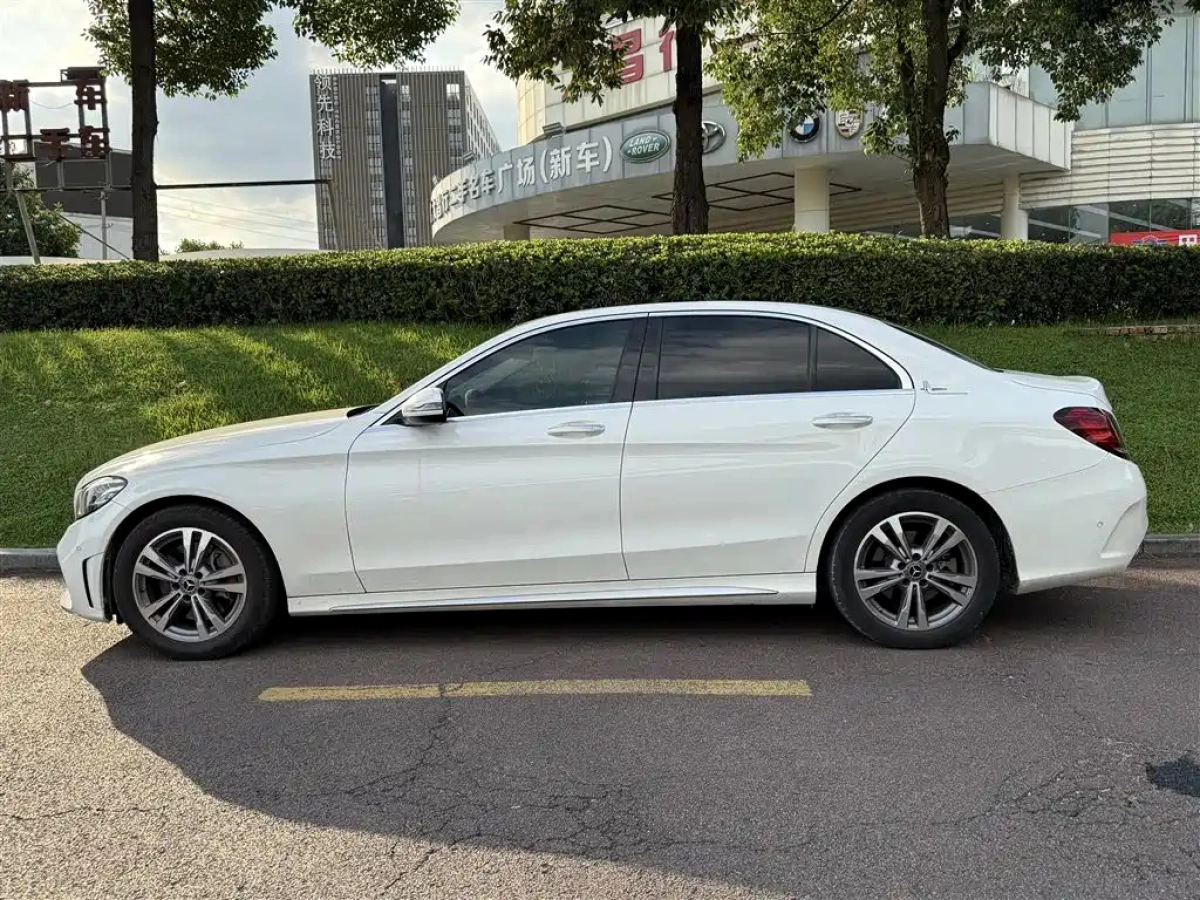 MERCEDES BENZ C-CLASS