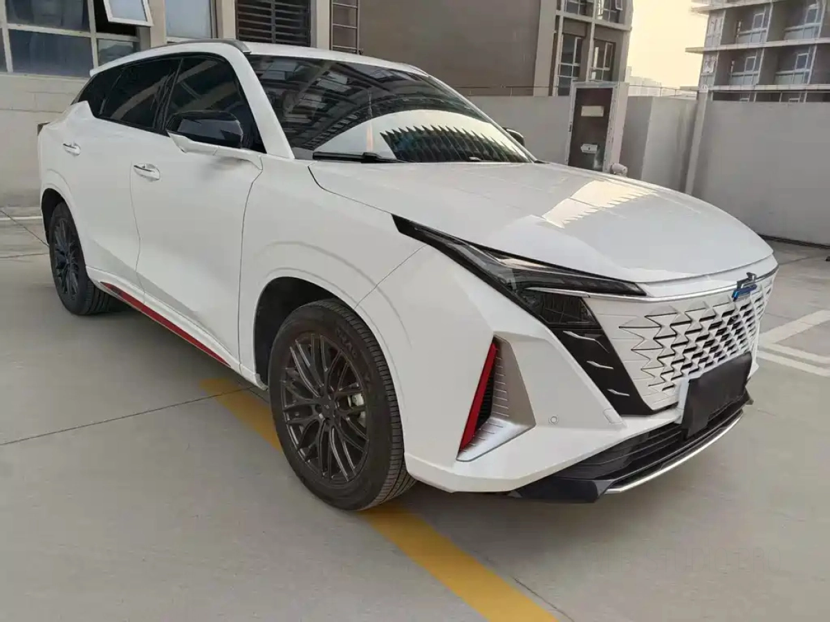 CHANGAN OSHAN Z6
