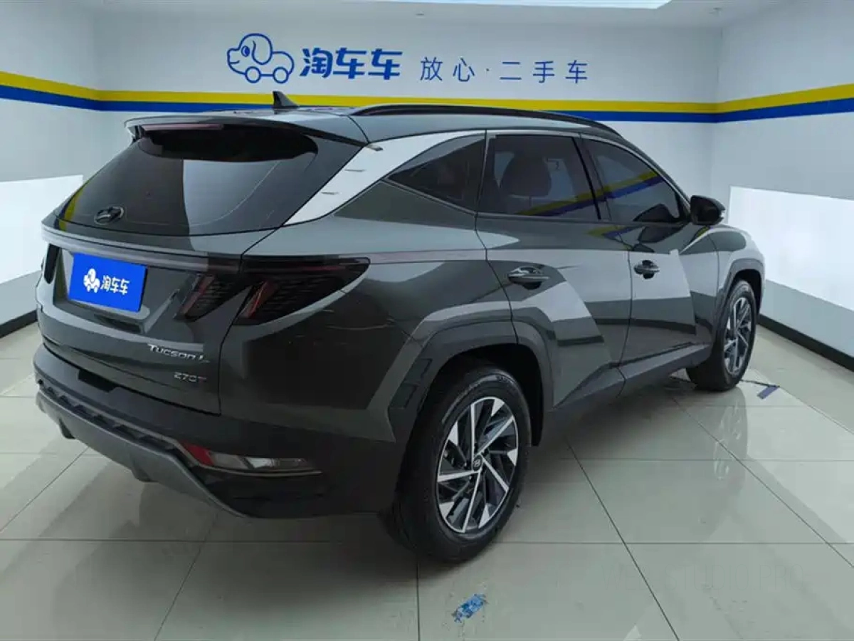 HYUNDAI TUCSON