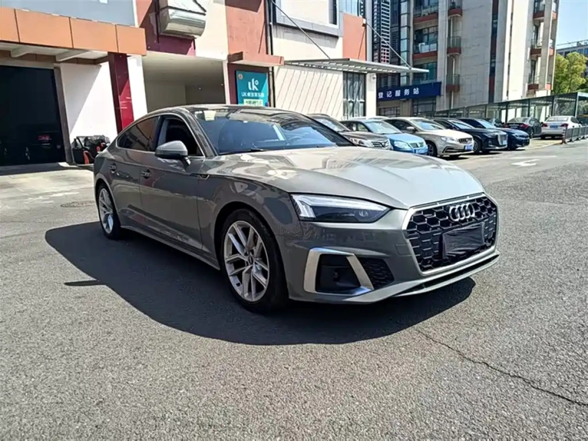 AUDI A5
