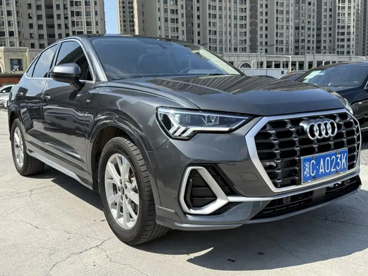 AUDI Q3 SPORTBACK
